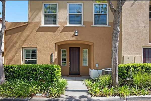 Modern Mission Valley Townhome with Resort Amenities – Minutes from Everything San Diego Offers