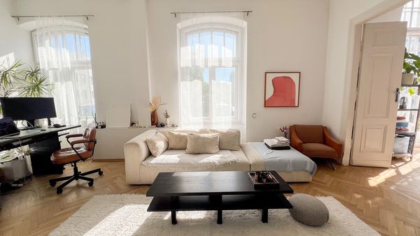 Amazing Artistic & Historic Apartment In City Centre