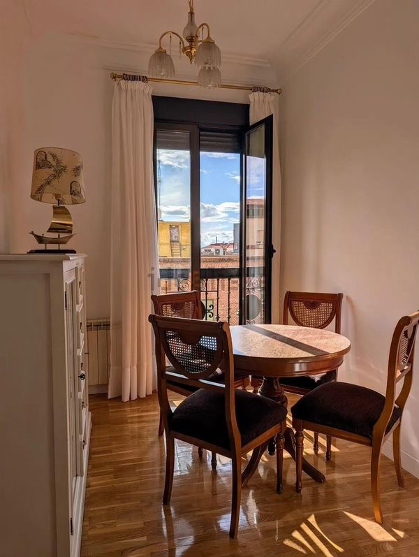 Charming apt in wonderful Chamberi neighborhood of Madrid