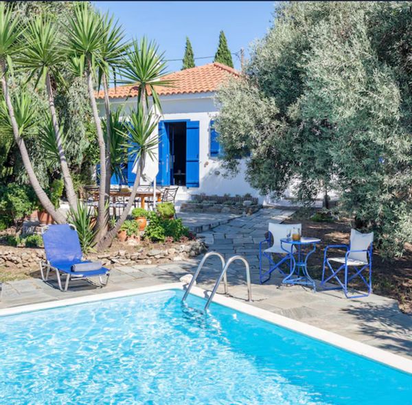 Aude's house in Glossa/Skopelos a charming place on a Greek island with a stunning sea view