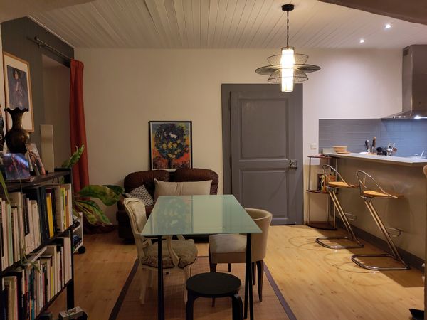 Large Apartment in the Évian-les-Bains City-Center, 3 min from Lake Geneva