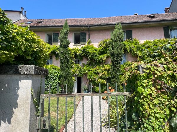 Beautiful, historic, peaceful home on the shoreline of the Swiss Riviera