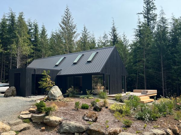 3 Bedroom Home in the Rainforest with Private Spa