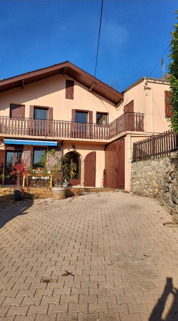 Antoine Et Charlottes hus