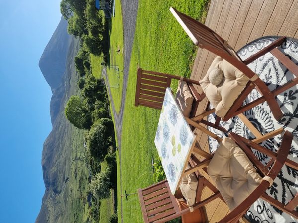 Private room on the Wild Atlantic Way. Beautiful views, private entrance, ensuite bedroom.