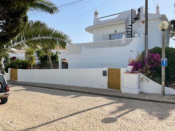 Leanne & Anthony.s hus