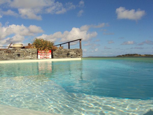 Anne, Maurine et Romanes hus