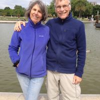 Architectural Gem: Comfortable Cape Cod home with Harbor View and Hot Tub!