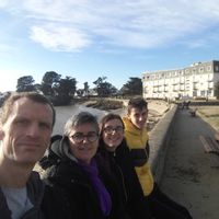 Nadine, Denis, Maël, Érinns hus