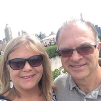 Duck, NC Coastal Charm- 4 Bdrm Oceanside home with easy walk to ocean, town, and soundside boardwalk