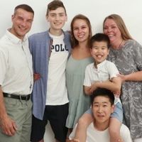 Beautiful old four-lane yard with thatched roof and half-timbering
