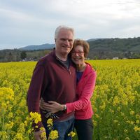 One Bedroom Spanish-Style Guest House in Sonoma Wine Country with full kitchen.