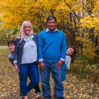 Stay & Explore the Beautiful Canadian Rocky Mountains