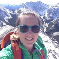 Cozy Parkdale Condo by the Bow River and Foothills Medical Center