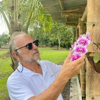 Come visit my beautiful Finca home in the coffee district in COLOMBIA