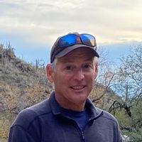 Light filled apartment on quiet street. Close to Downtown and UVM.