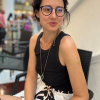 Central apartment in quiet area, Pls read additional info before request:)