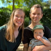 Sunlit city house with garden