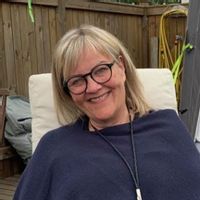 Cozy family home with hot tub