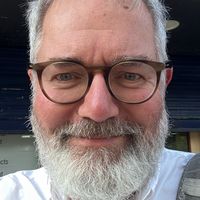 Spacious apartment in quiet neighborhood near Arnold Arboretum