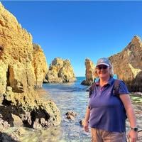 Charming 4 bed detached family House in the Cotswolds, with open countryside and private parking