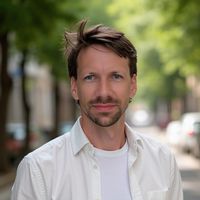 Nick's private room + private bathroom with access to a communal garden & parking