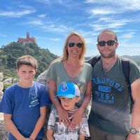 Family townhouse (20 minutes from the center of Brussels by metro or tram)