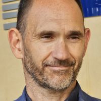 Large, bright, apartment, two bedrooms, three beds, close to the center of Brussels.