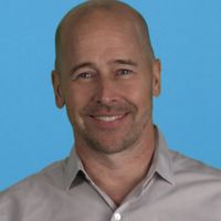 One bedroom w/living room, across river from DC, 8km to the White House