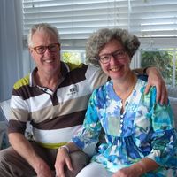 Anne-Marie  &  Ads hus